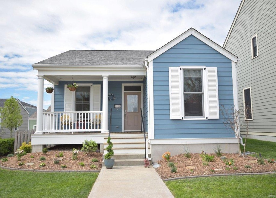 3429 Woolen Mill - Front Porch