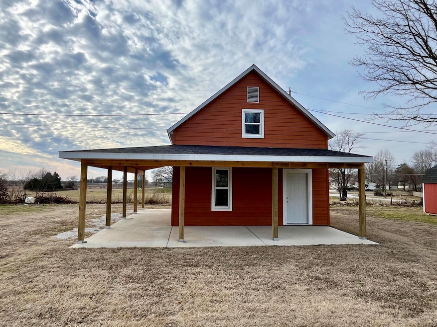 2 Clarke Ave, Clever, MO 65631 - photo 1