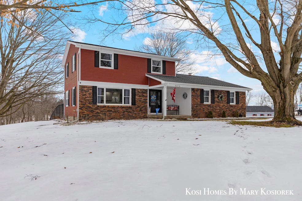3016 Mccabe