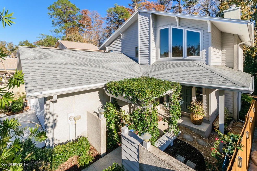 5486 Mariners Cove Dr, Jacksonville, FL 32210 - photo 1