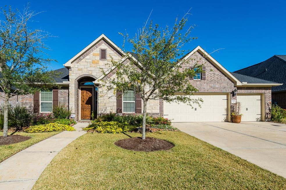Stunning curb appeal
