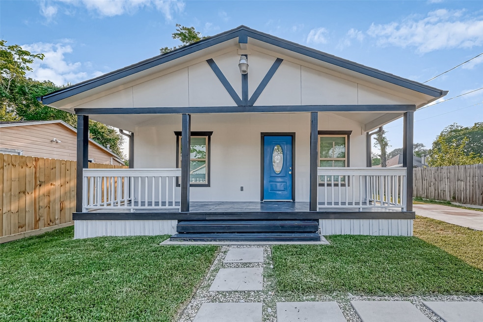 6309 Joe Louis Ln, Houston, TX 77091 - photo 1