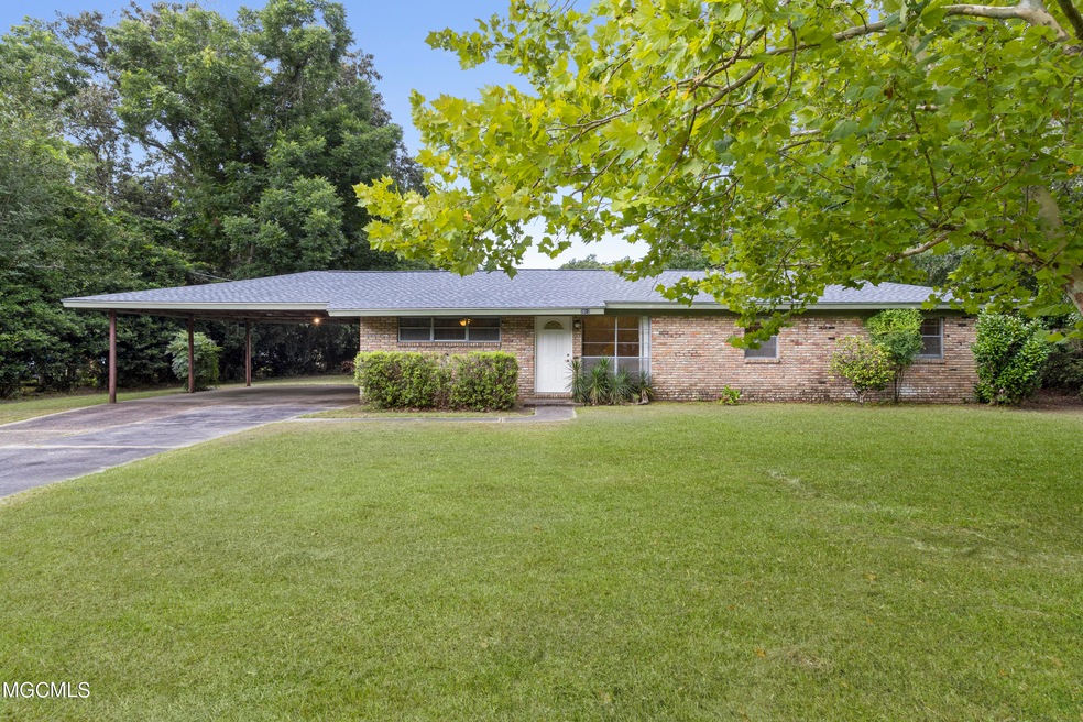 3812 Coventry Dr, Moss Point, MS 39562 - photo 1