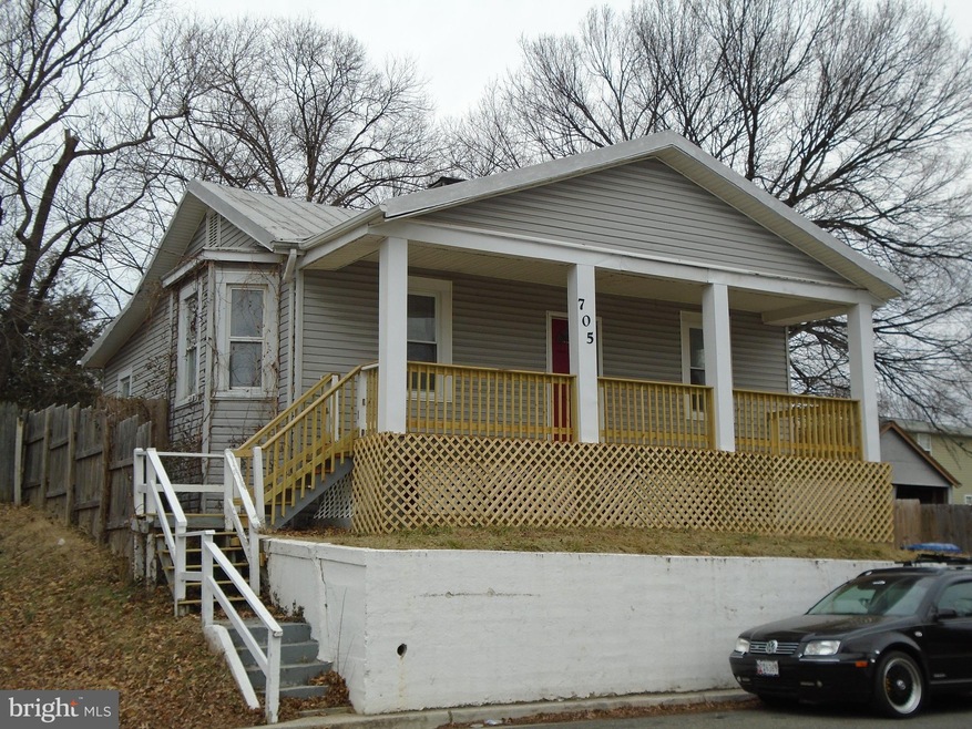 705 Larchmont Ave, Capitol Heights, MD 20743 - photo 1