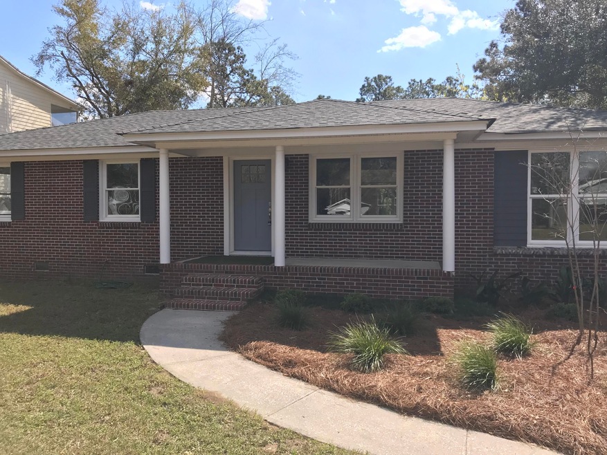 725 Windward Road