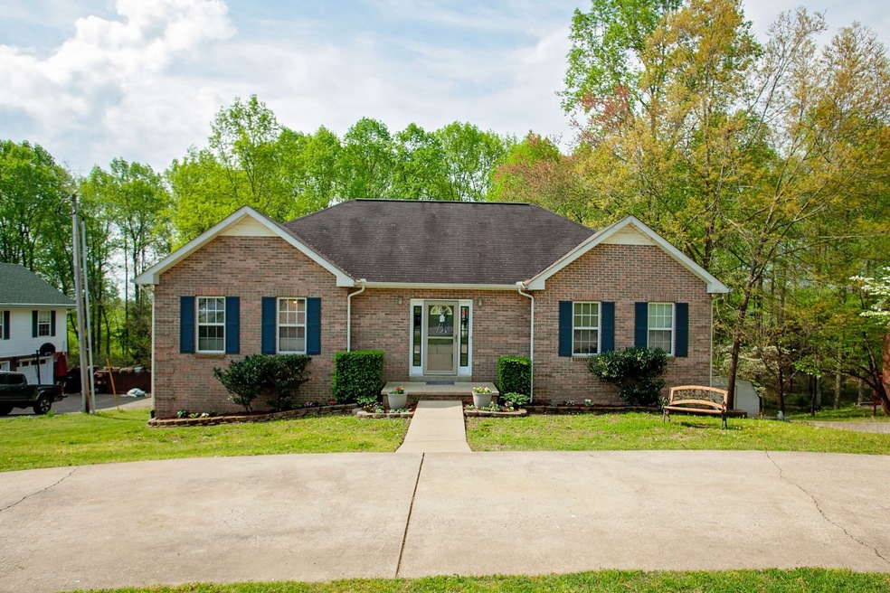 167 Hickory Hollow Dr, Dickson, TN 37055 - photo 1