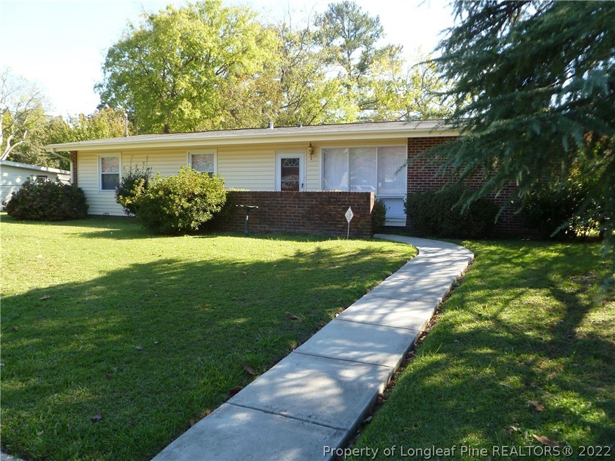 927 Stoneykirk Dr, Fayetteville, NC 28314 - photo 1