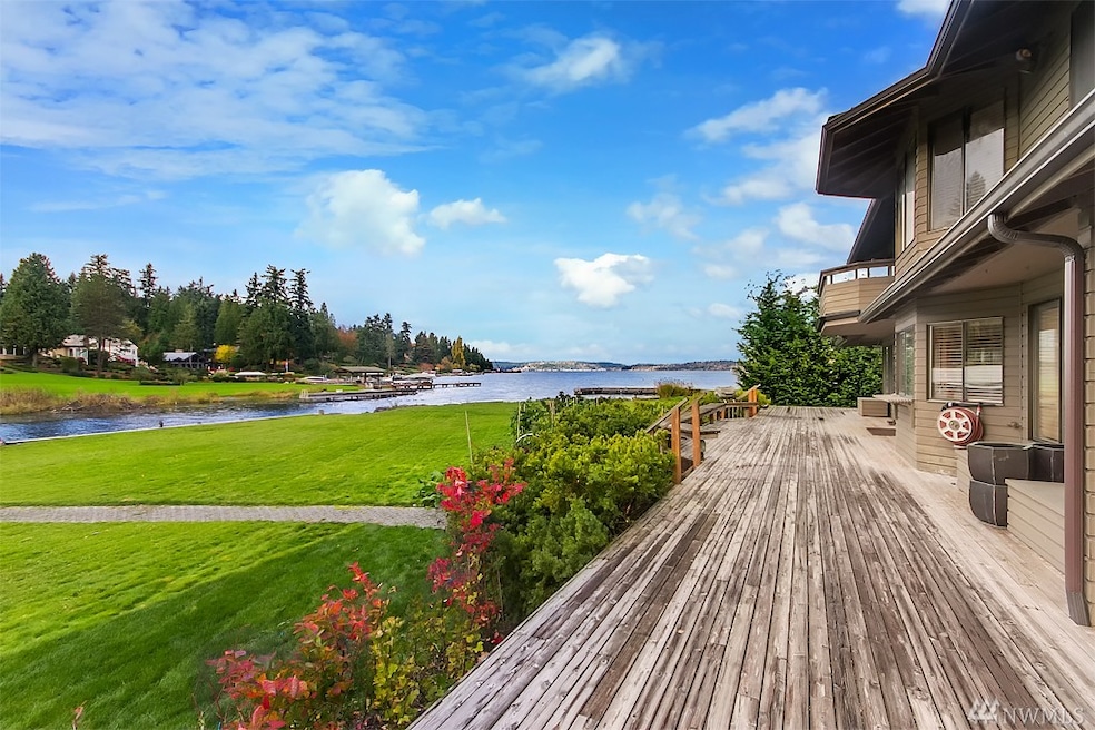 8586 Hunts Point Ln, Hunts Point, WA 98004 - photo 1