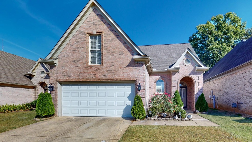 906 Divi Ln, Unincorporated Cordova, TN 38018