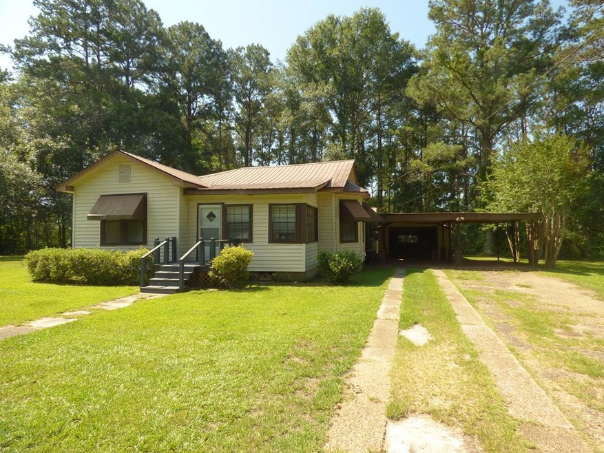 2066 McComb Holmesville Rd, McComb, MS 39648 - photo 1