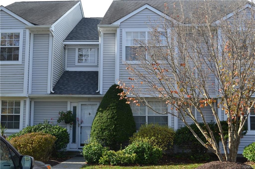 11 Hemlock Cir, Pawling, NY 12564 - photo 1