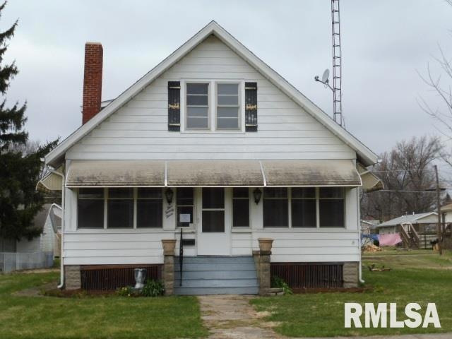 523 N Sherman St, Lincoln, IL 62656 - photo 1