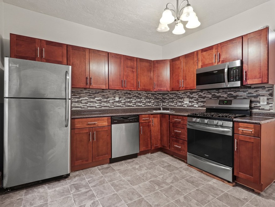 65 Middle St unit 1, Boston, MA 02127 - photo 1