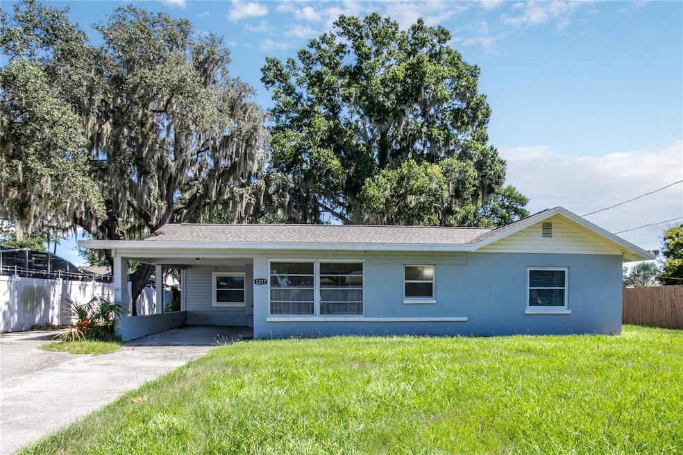 1217 10th St, Clermont, FL 34711 - photo 1