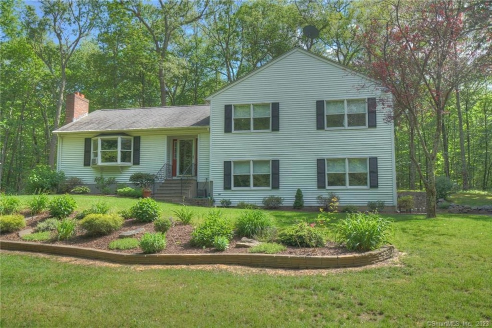 23 Center Dr, Ledyard, CT 06339 - photo 1