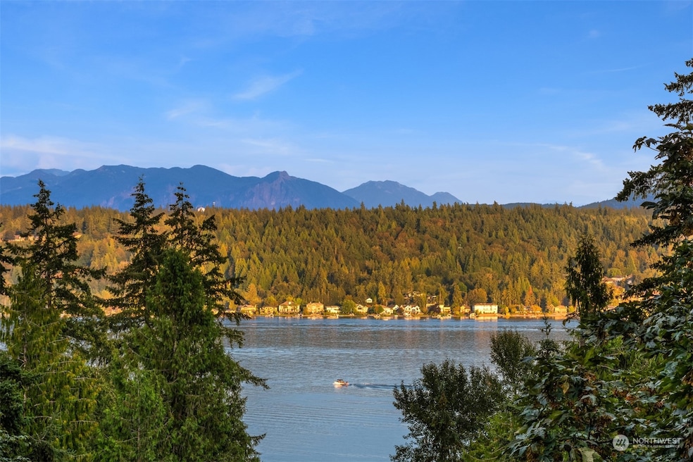 Sold $1,900,000 • Co-Listing Agent