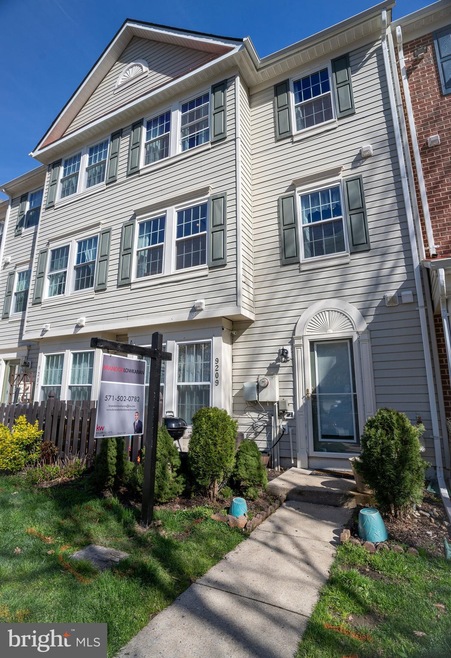 9209 Cardinal Forest Ln, Lorton, VA 22079 - photo 1