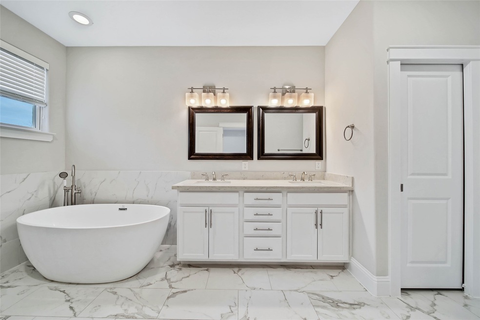 624 E 28th St, Houston, TX 77008 - photo 1