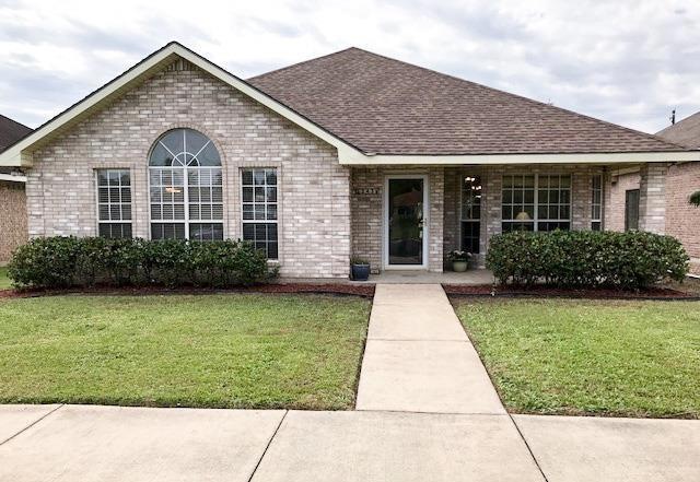 243 Karen Dr, Alamo, TX 78516 - photo 1