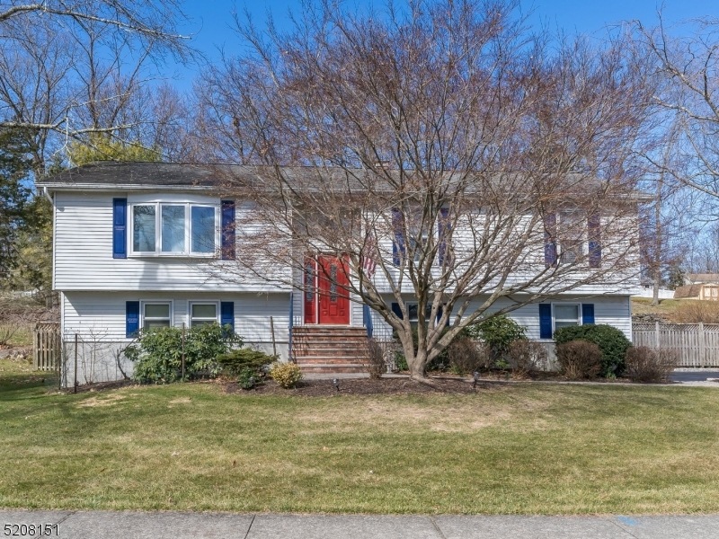 28 Linmor Ave, Newton, NJ 07860 - photo 1