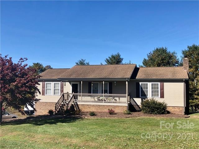 16 Countryside Dr, Hendersonville, NC 28792 - photo 1