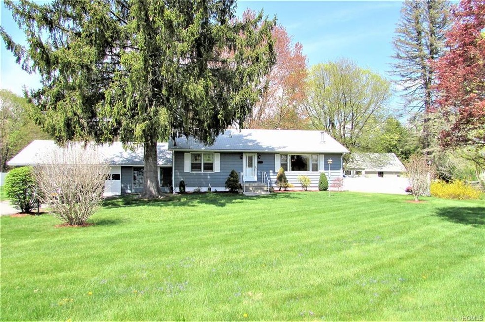 8 Orchard St, Pawling, NY 12564 - photo 1