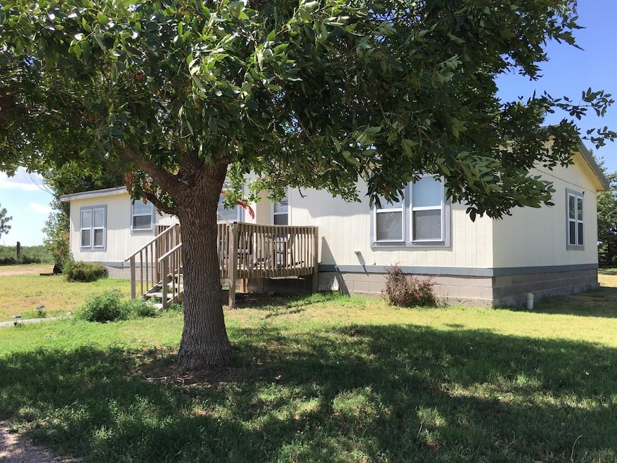 300 W A St, Hugoton, KS 67951 - photo 1