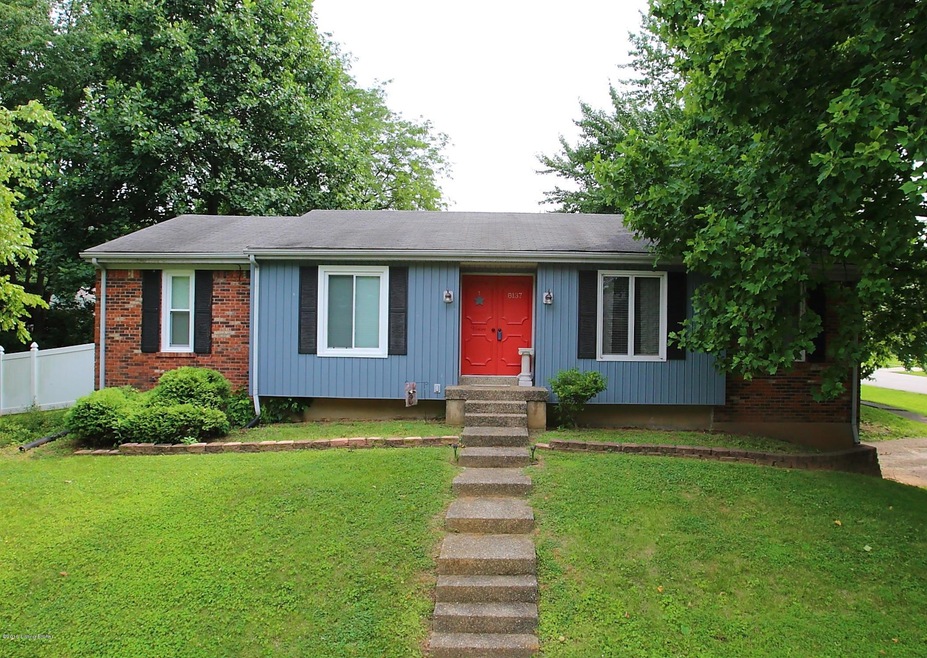 8137 Rochelle Rd, Louisville, KY 40228 - photo 1