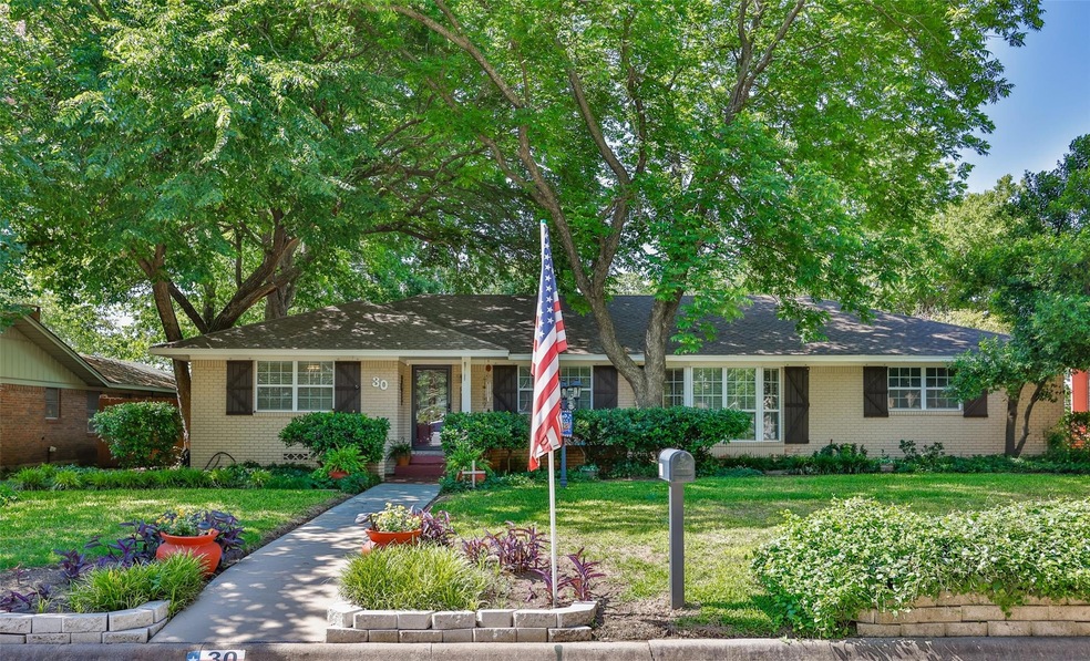 30 Shadowood Ln, Gainesville, TX 76240 - photo 1