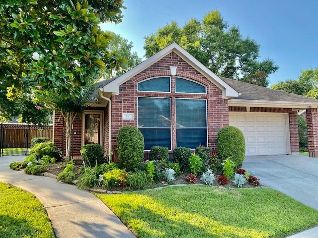 510 Pine Creek Dr, Friendswood, TX 77546 - photo 1