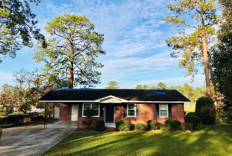 307 Lakeview Dr, Sylvester, GA 31791 - photo 1