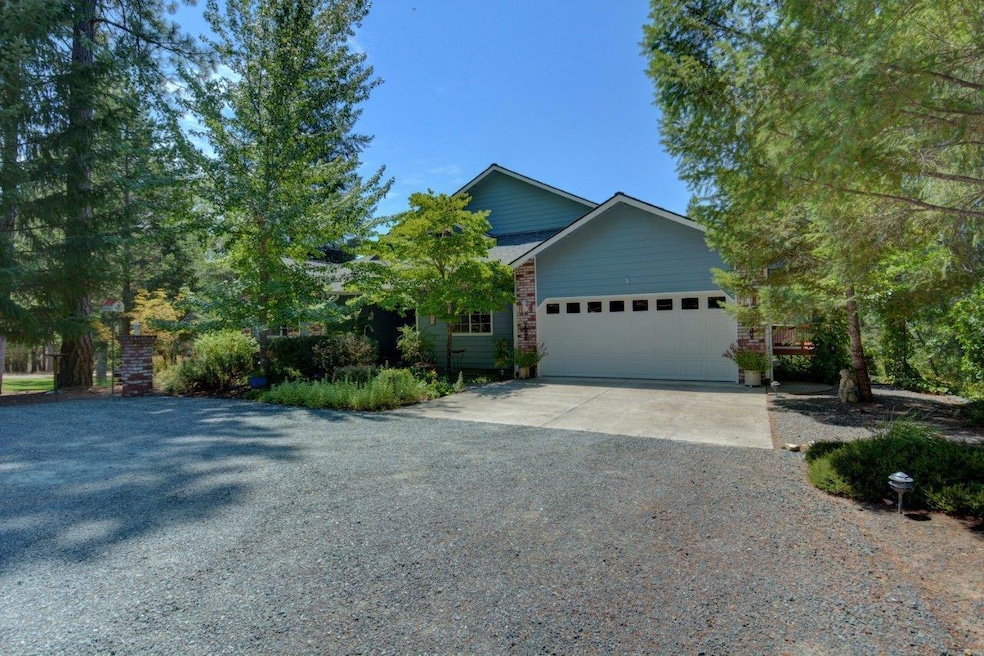 126 Shangrila Ln, Rogue River, OR 97537 - photo 1