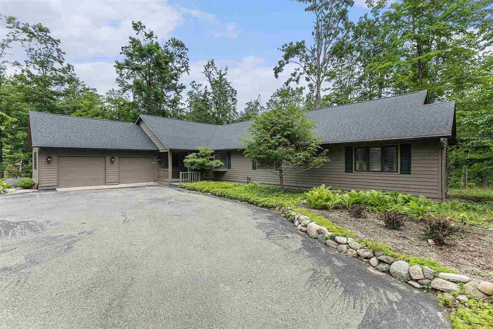 For Sale $565,000