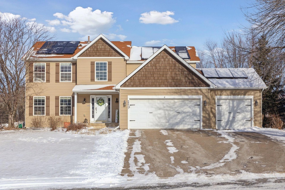 Welcome to 2211 Marilyn Ave Eagan!