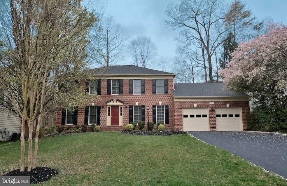 8112 Glenhurst Dr, Fairfax Station, VA 22039 - photo 1