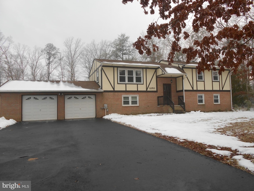 21911 Brook Dr, California, MD 20619 - photo 1