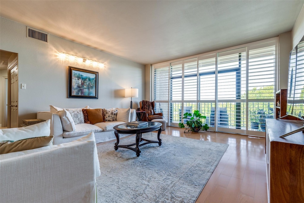 Plantation shutters and tree top height
