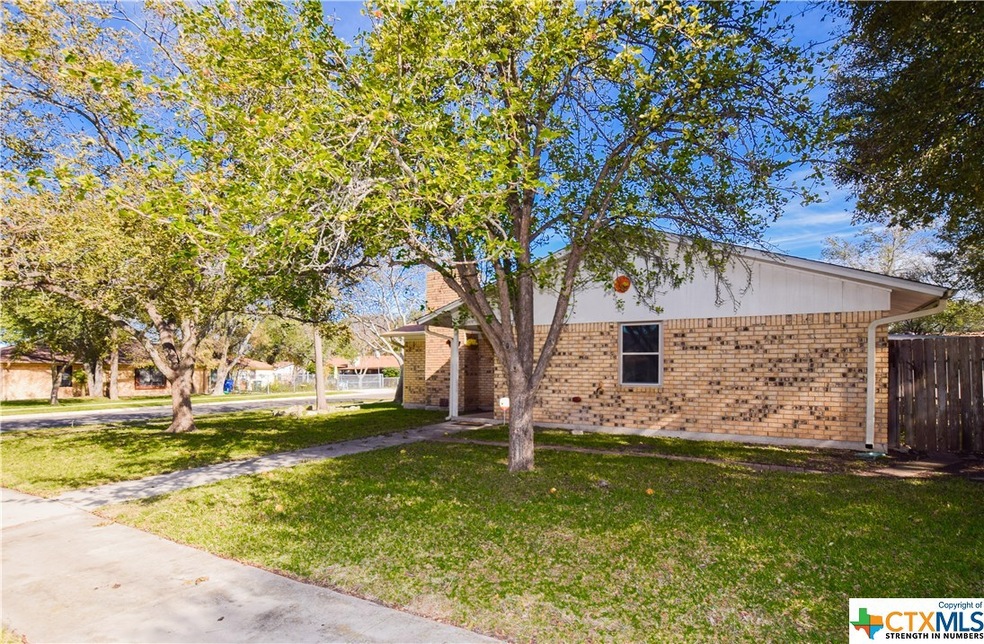 1101 Rhonda Lee St, Copperas Cove, TX 76522 - photo 1