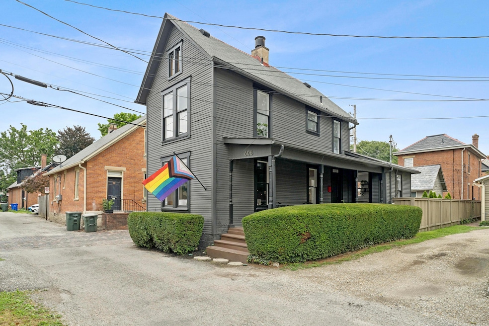 606 Rader Aly, Columbus, OH 43206 - photo 1