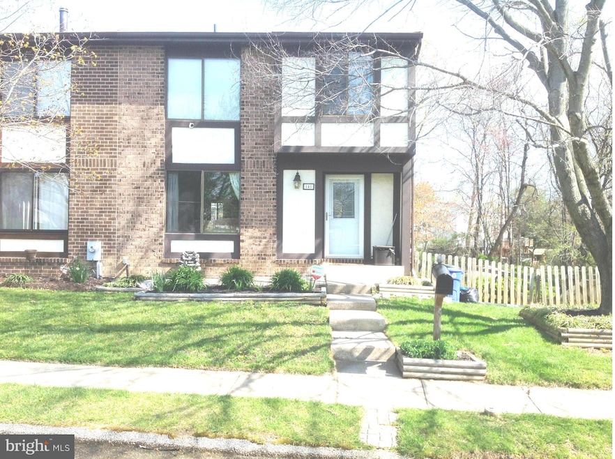 141 Bourbon Ct, Parkville, MD 21234 - photo 1