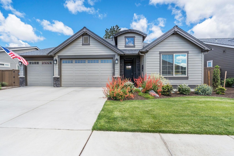 3635 SW Badger Ct, Redmond, OR 97756 - photo 1