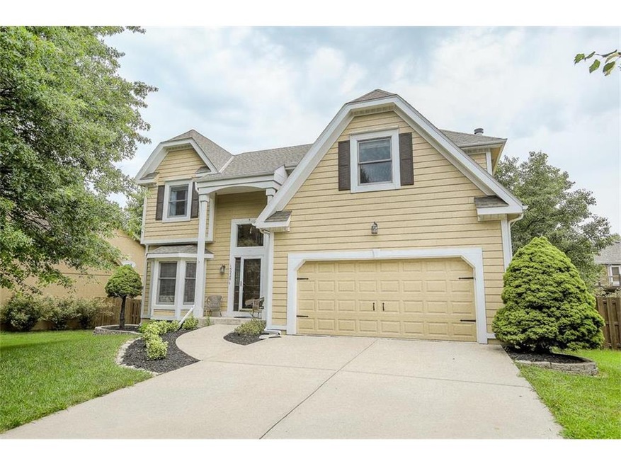 Welcome home to popular Green Meadows and this Pin