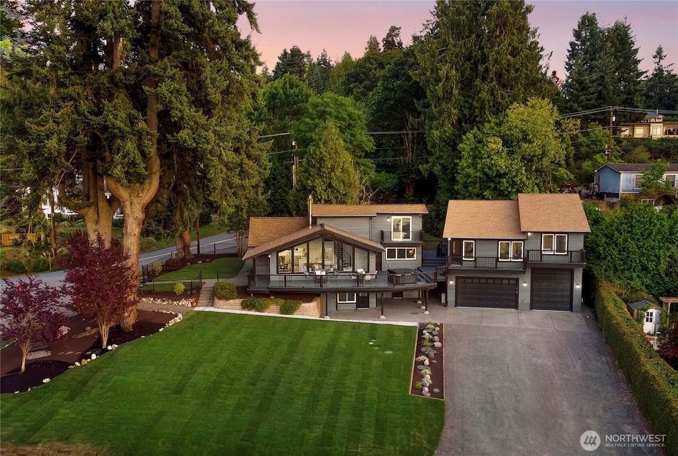 Pending $1,049,950 • Co-Listing Agent