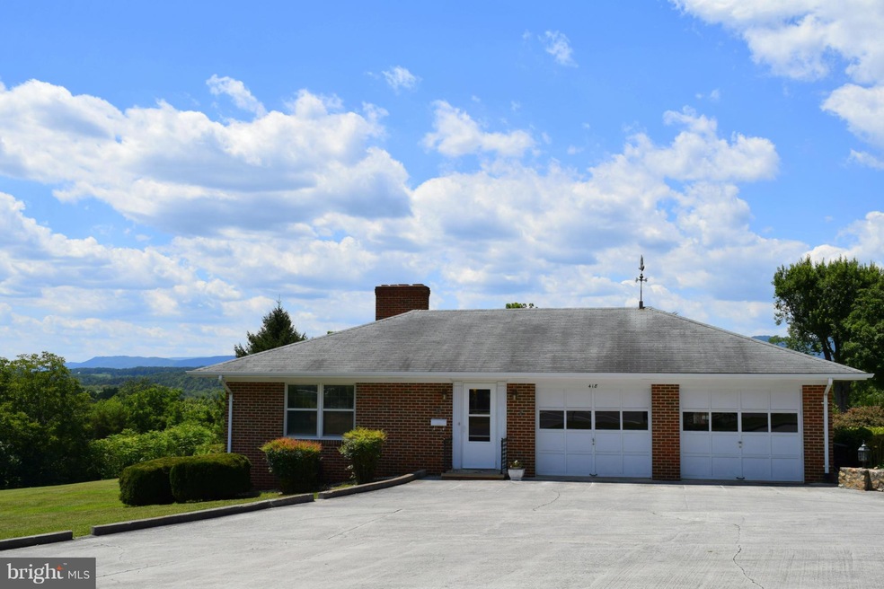 418 S Holliday St, Strasburg, VA 22657 - photo 1