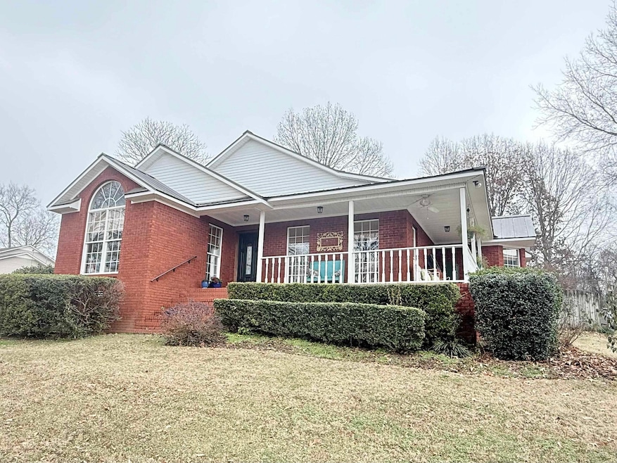Pending $299,000 • Co-Listing Agent