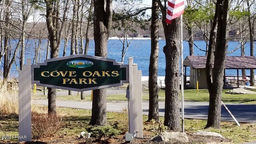 64 Lakeview Cir, Lackawaxen Township, PA 18428 - photo 1