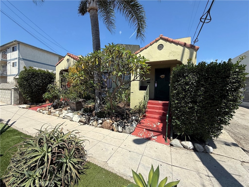 620 W 8th St, San Pedro, CA 90731 - photo 1