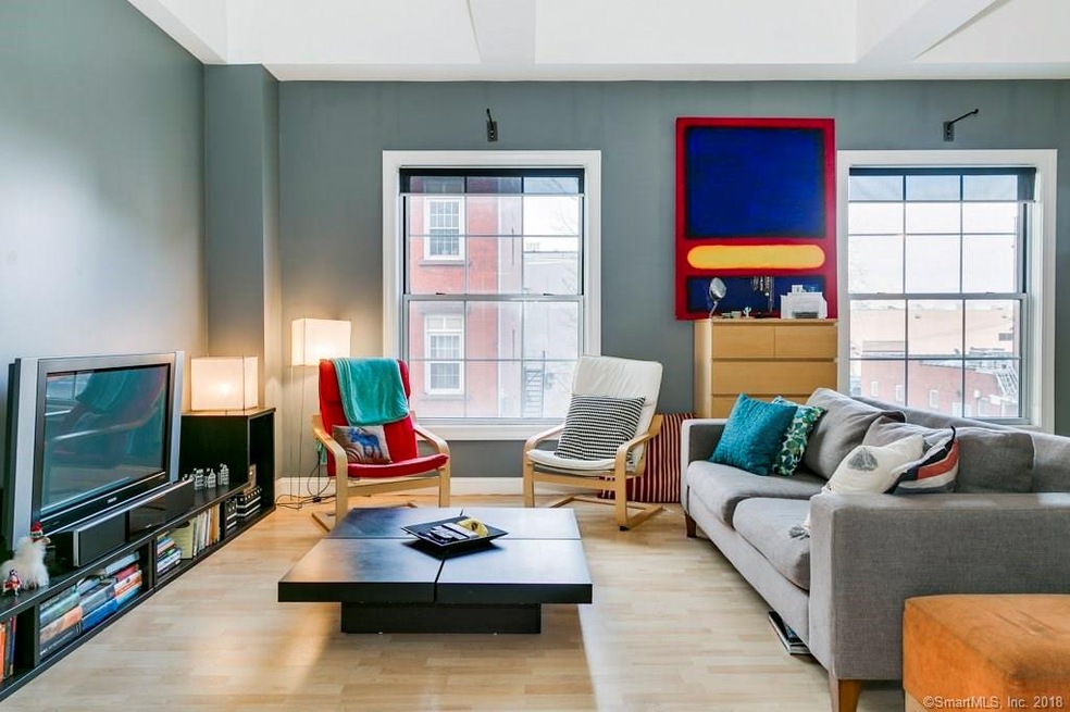 124 Court St unit 6, New Haven, CT 06511 - photo 1