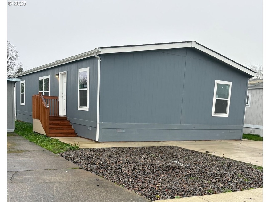 1025 S 6th St unit 78, Harrisburg, OR 97446 - photo 1