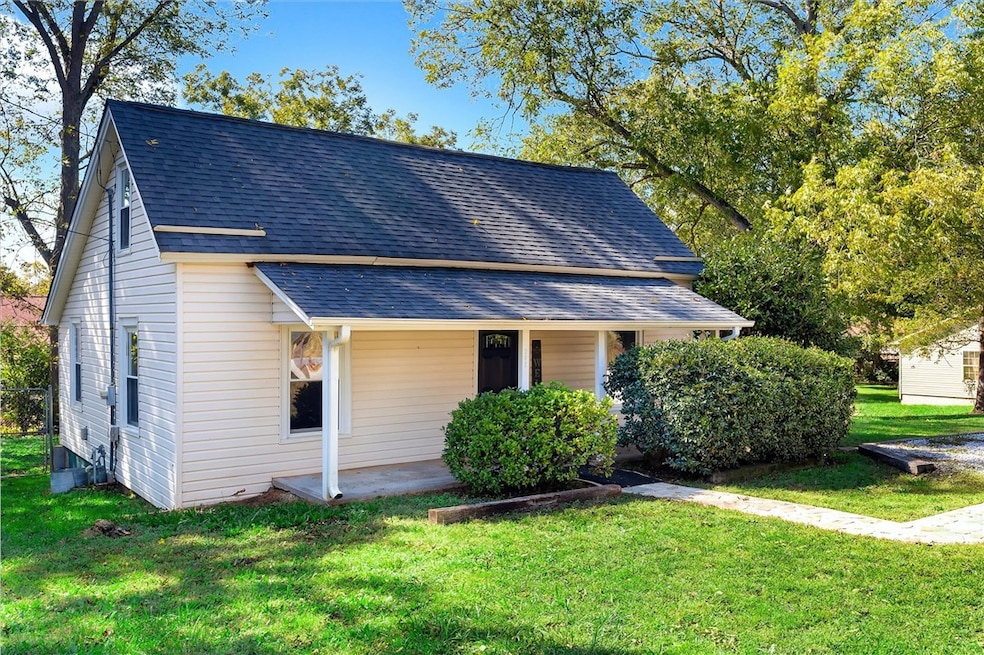202 Barton St, Easley, SC 29640 - photo 1